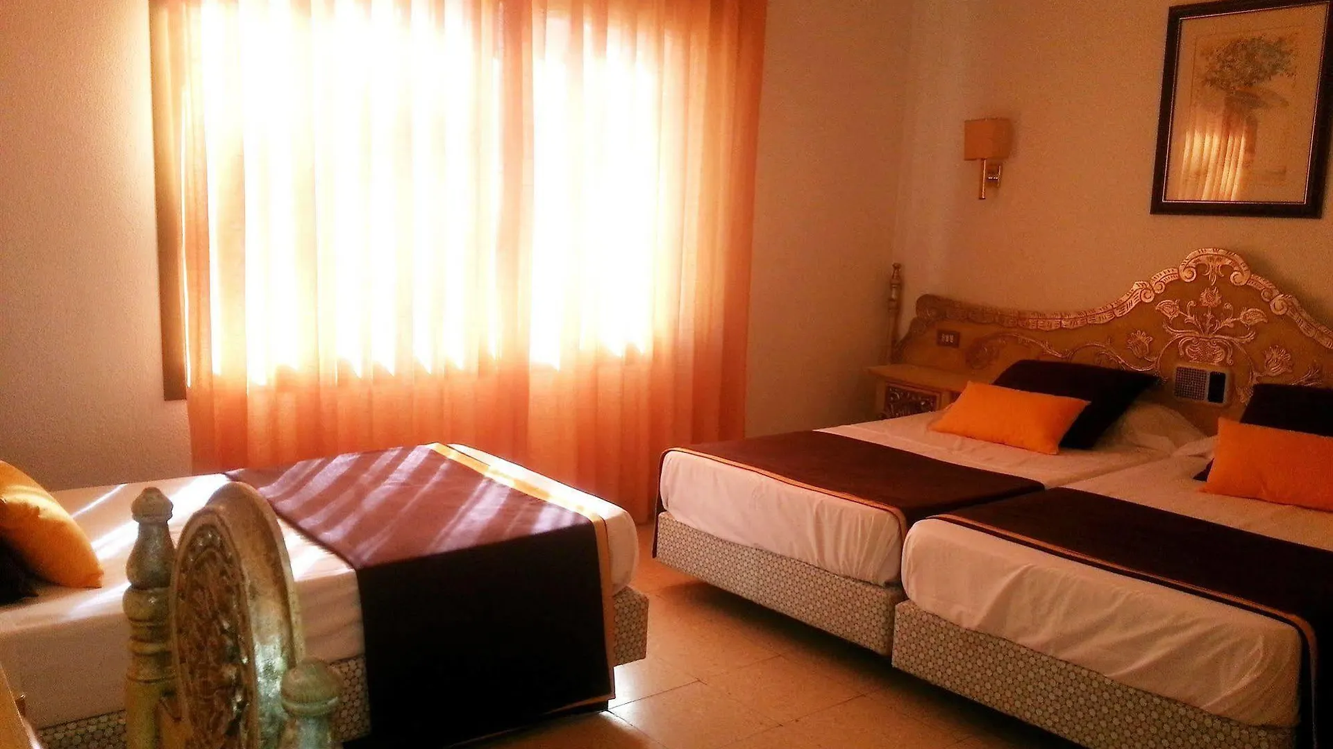Hotel Hostal Del Sol Sant Feliu de Guixols