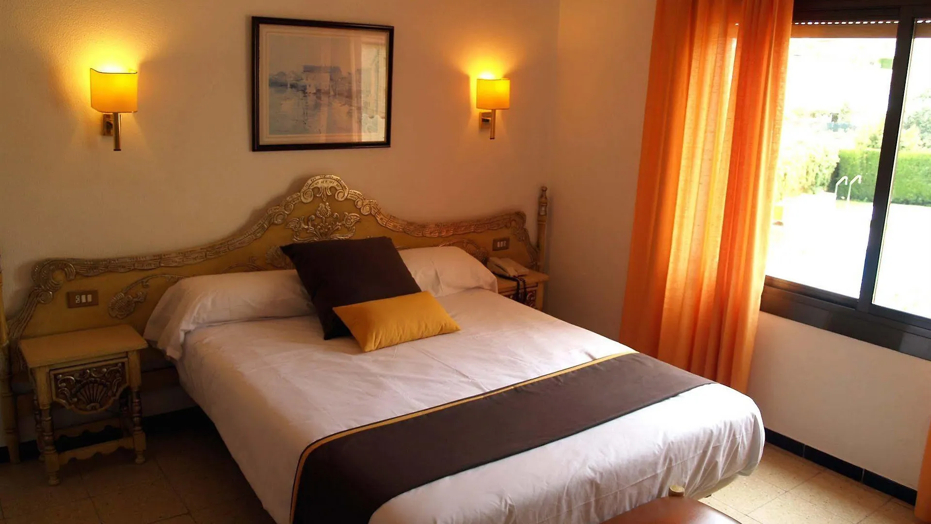 Hotel Hostal Del Sol Sant Feliu de Guixols 3*,  Ισπανία